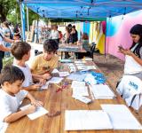 Renovaron la plazoleta Posta de los Arroyos en barrio Tablada con juegos, accesibilidad y nueva iluminación