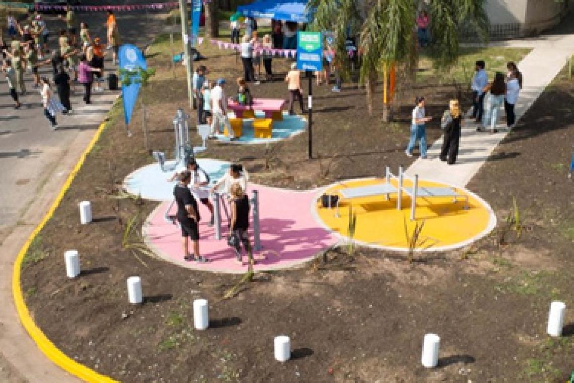 Francia y Rueda: Rosario suma su plaza de bolsillo número 80 y profundiza el modelo participativo