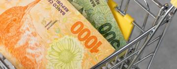 Los salarios volvieron a perder contra la inflación: subieron 2,4% en febrero