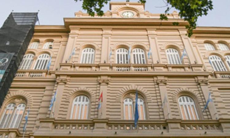 Día del Trabajador: cómo funcionarán los servicios en Rosario durante el fin de semana largo