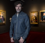 Inauguró una muestra que revaloriza los cuadros robados del Museo Estevez