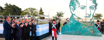 Todo lo que dejó el aniversario 208º del primer izamiento a la bandera