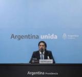 El Gobierno lanza una línea de créditos subsidiada para que docentes puedan comprar computadoras