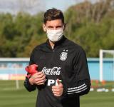 Argentina entrenó en Ezeiza con 27 jugadores, a la espera de Martínez Quarta