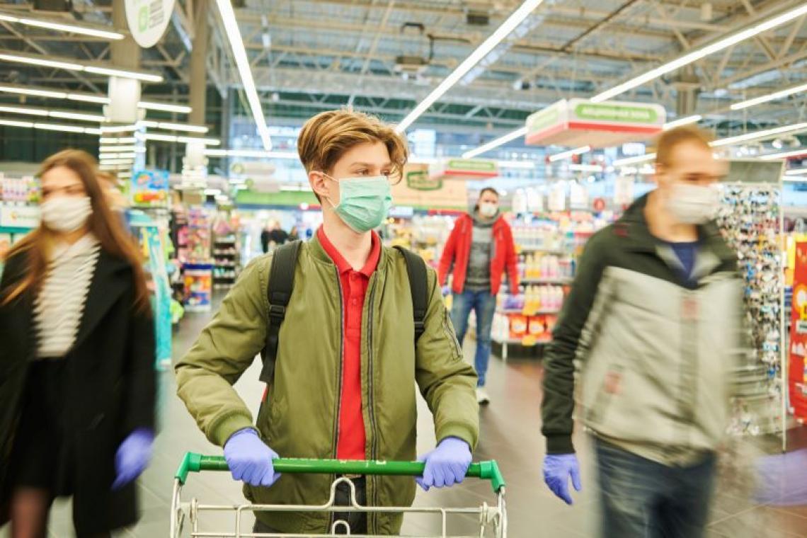 El consumo de alimentos y bebidas tuvo una retracción del 4% en octubre