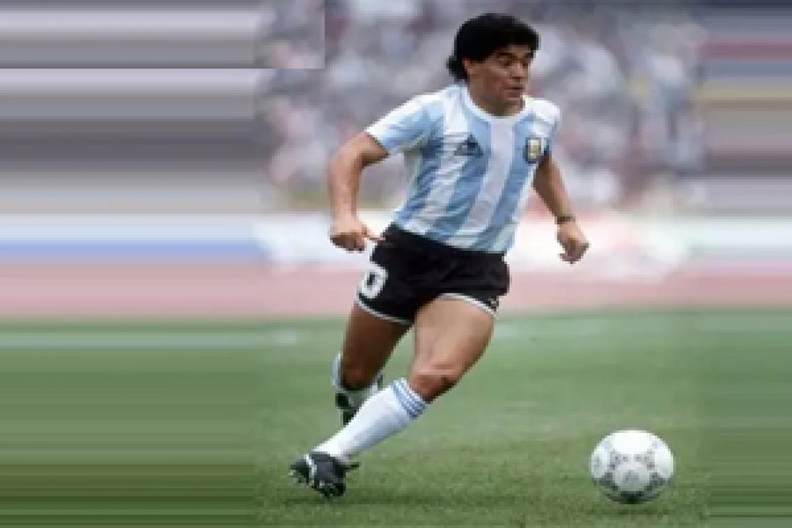 Diego Maradona, se fue a jugar su último partido