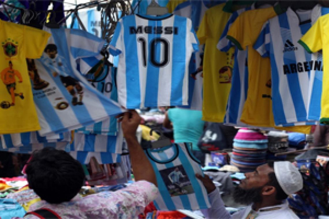 Bangladesh, el país que siempre hincha por Argentina, conmocionado por la muerte de Diego