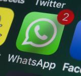 Las polémicas nuevas condiciones de WhatsApp que obligan a sus usuarios a compartir datos con Facebook