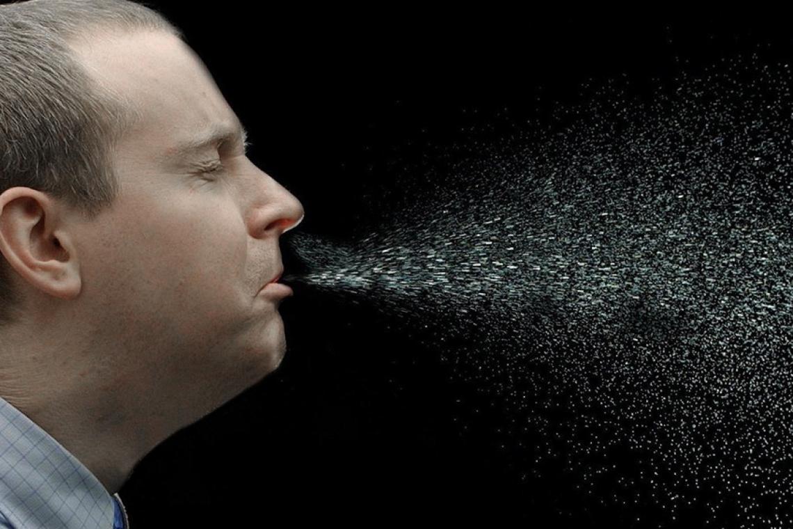 Coronavirus: especialistas explican por qué hay que usar barbijo y mantener distancia al aire libre