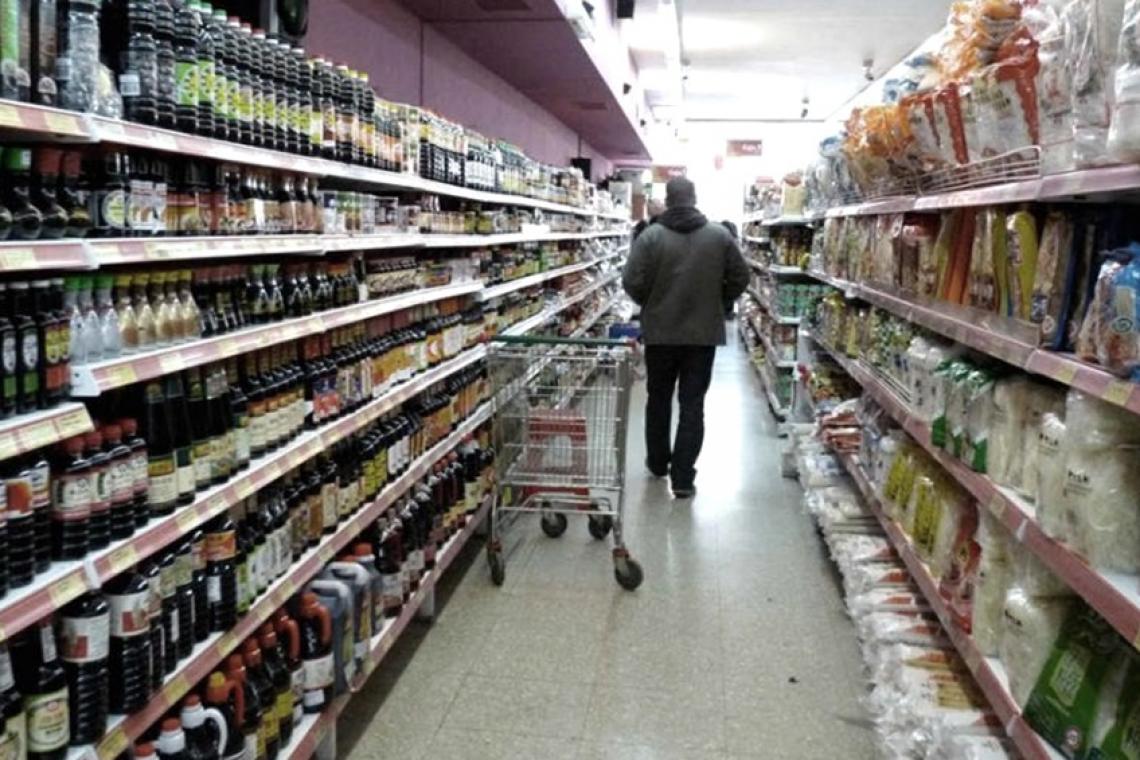 El Gobierno imputó a grandes empresas de consumo masivo por generar desabastecimiento