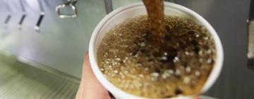 El 27% de los casos de obesidad en niños y adolescentes se deben al consumo de bebidas azucaradas