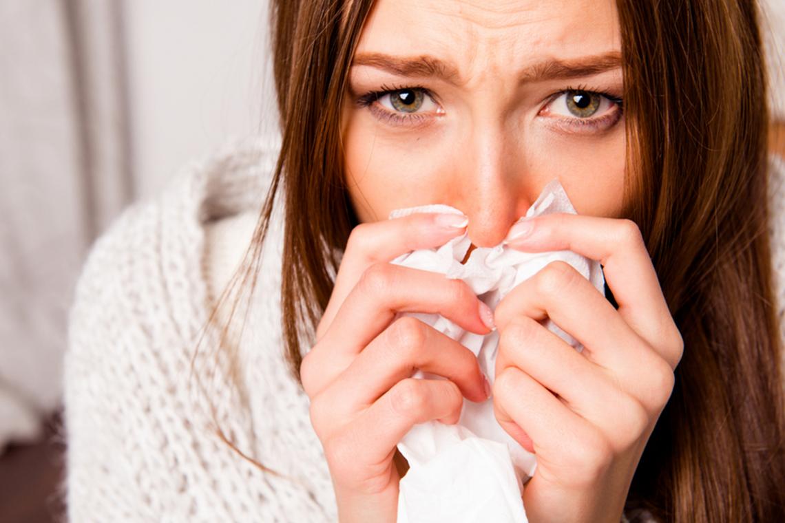 Cómo diferenciar la rinitis alérgica de la Covid-19