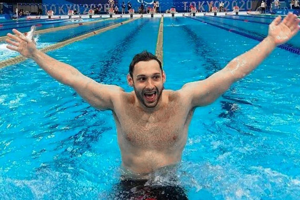 Pipo Carlomagno ganó una medalla de plata en natación en los Juegos Paralímpicos