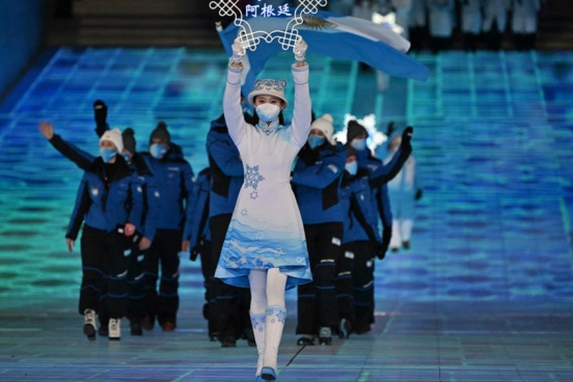 Argentina desfiló en una imponente ceremonia con Alberto Fernández presente