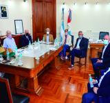 La provincia concretó la primera reunión paritaria con los gremios de la administración central