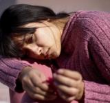 Millennials y generación Z: por qué se los conoce como la "generación deprimida"