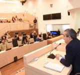Javkin participó de la apertura de una audiencia pública por la autonomía municipal
