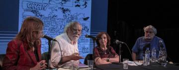 Personalidades destacadas de la cultura homenajearon a Roberto Fontanarrosa en la Feria del Libro
