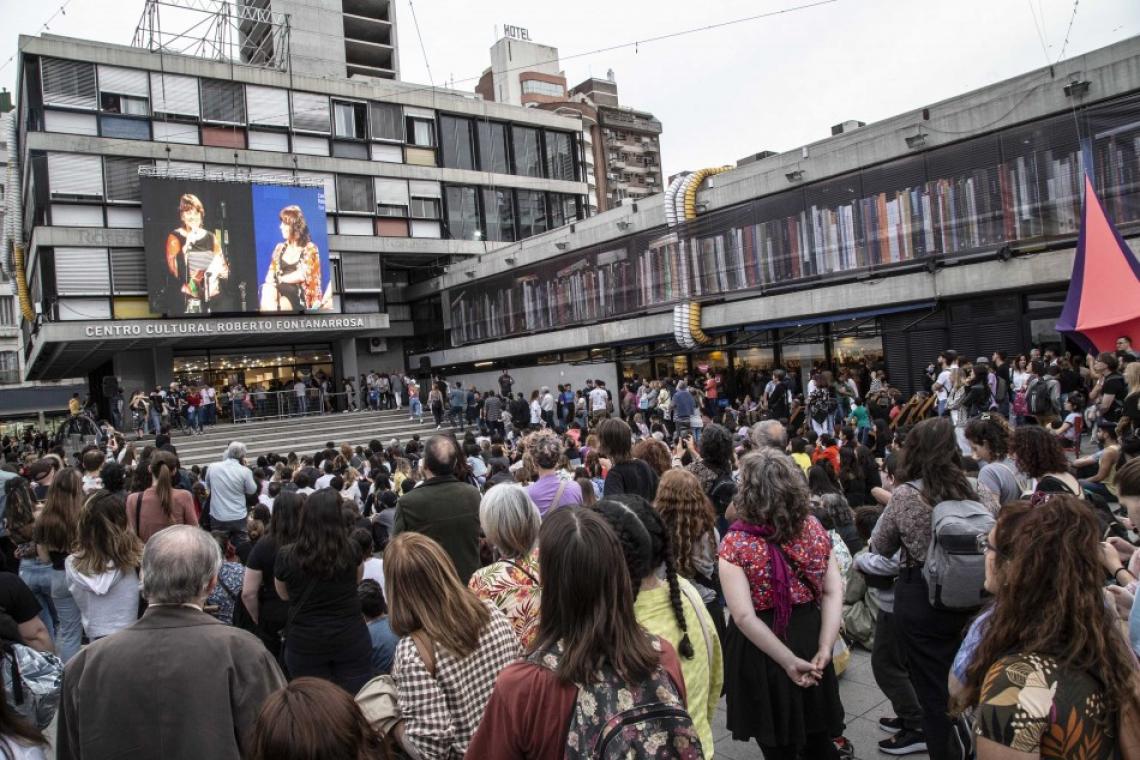 La Feria Internacional del Libro Rosario cerró una edición histórica con 360 mil visitantes