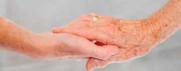 Las mujeres duplican a los varones en horas diarias dedicadas a tareas de cuidado