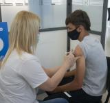 Covid-19: La vacuna se encuentra disponible en los efectores municipales