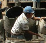 El salario real en la industria de la construcción creció 10,6% en enero, la mayor suba en 20 meses