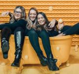 "Estar con amigos nos salva... Genera endorfinas, que son el mejor medicamento antidepresivo. Y es gratis"