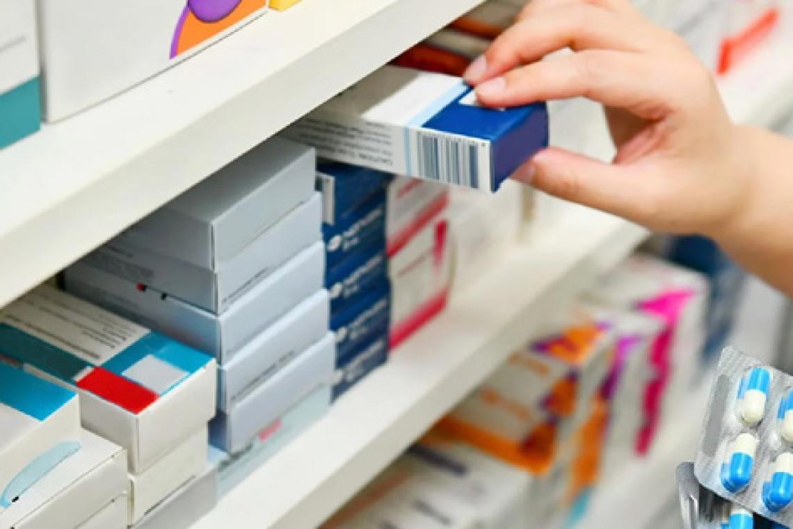 Acuerdan que precios de medicamentos se mantengan por debajo de la inflación hasta fines de agosto