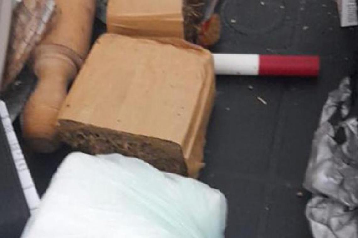 Penal de Coronda: Un agente penitenciario fue detenido cuando intentaba ingresar cocaína y marihuana