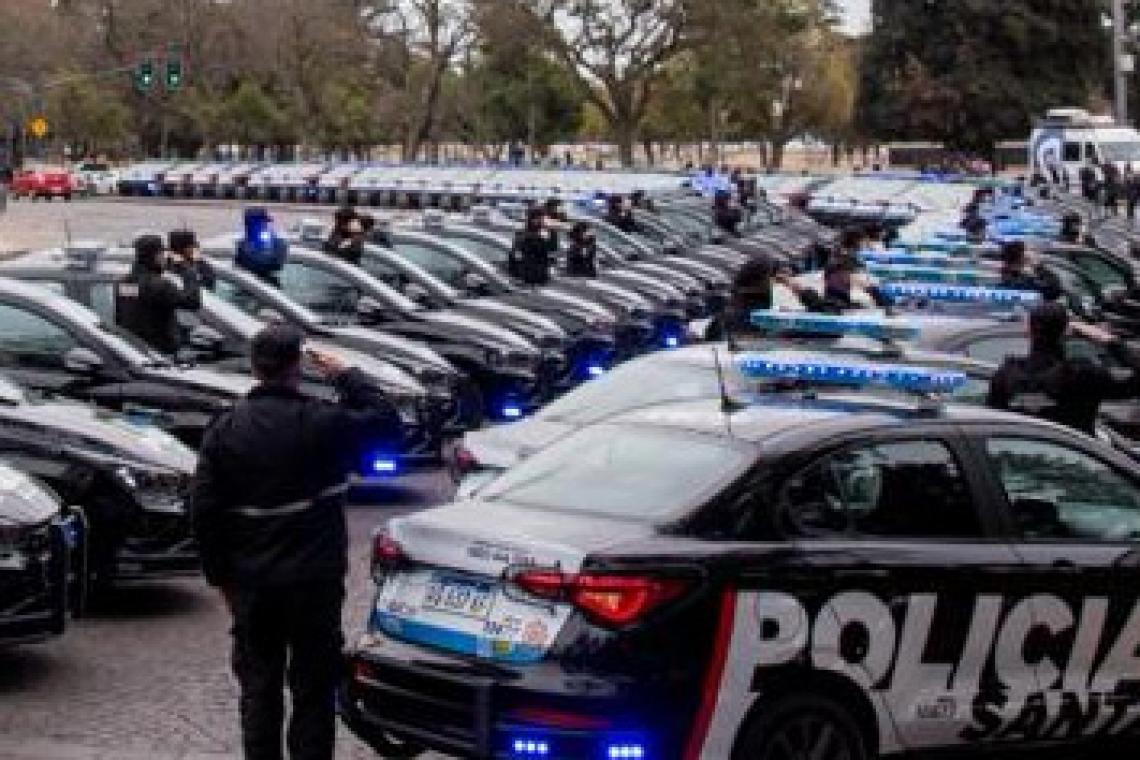 Rosario: desde hoy patrullan las calles 131 nuevos móviles de la Policía de Santa Fe