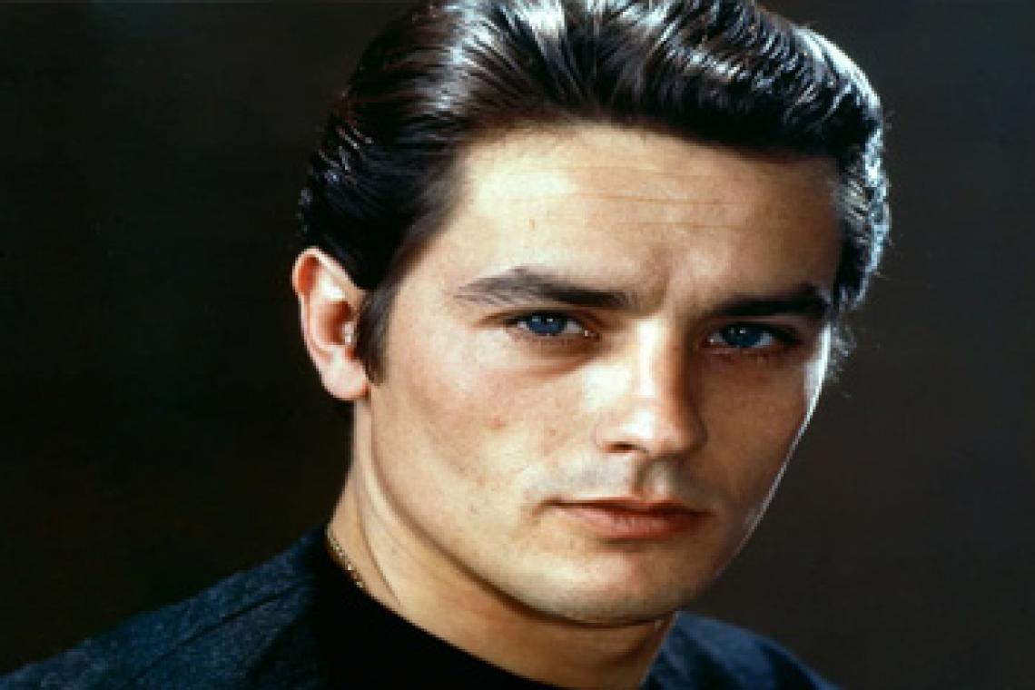 Murió Alain Delon, histórico actor francés y estrella del cine mundial