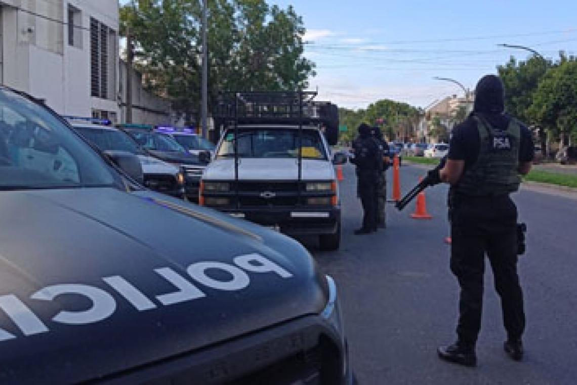 Rosario: detenciones y secuestros de armas tras hechos de violencia en Villa Banana