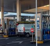 YPF bajará el precio de los combustibles