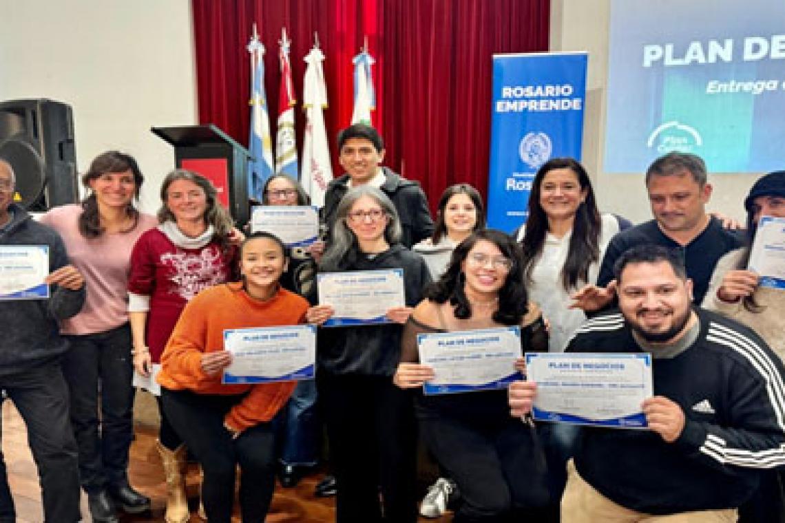 Plan de Negocios: 42 emprendimientos de la Economía Social reciben financiamiento