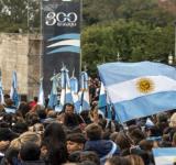 Comenzaron las jornadas de promesa a la Bandera con miles de estudiantes de todo el país