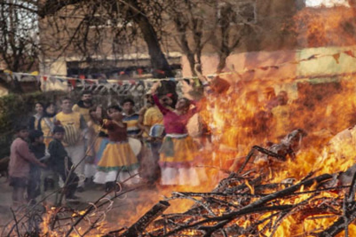 Se viene una nueva edición de la Fogata del Obrador con música, cultura y buenos deseos