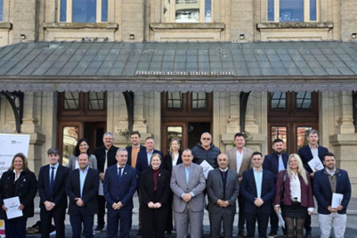  “Acompañamos a que nuestras localidades construyan vínculos con el exterior"