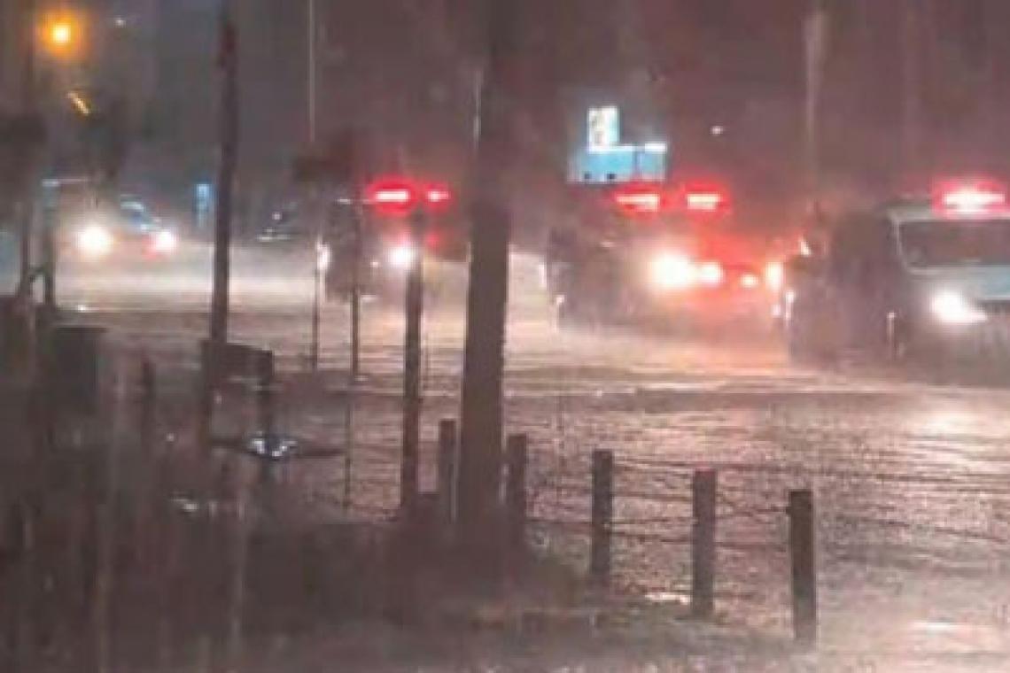 Sin aviso de tormentas, Rosario sigue bajo alerta por lluvias: naranja por la mañana y amarillo por la tarde