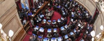 El Gobierno, acorralado: senadores opositores dictaminarán un proyecto que regula los decretos