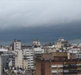 Rosario continúa bajo alerta naranja por tormentas durante la mañana de este domingo