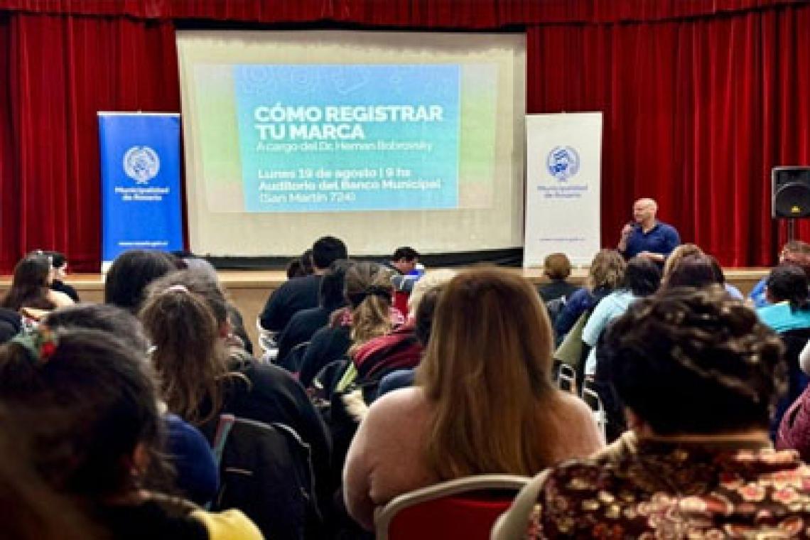 Más de 400 emprendimientos recibieron asesoría gratuita para registrar su marca