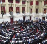 Fuego cruzado en Diputados: cánticos e insultos entre libertarios y peronistas en la jura