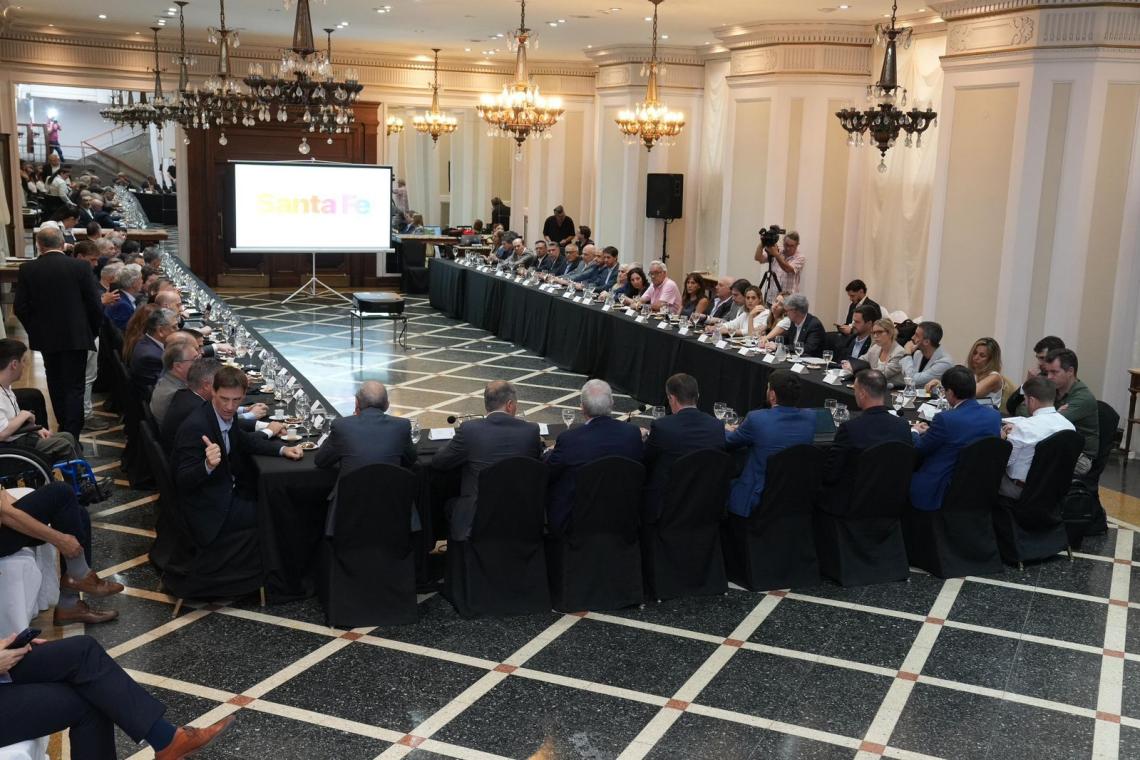 “El camino que viene para la provincia es la inteligencia artificial y la digitalización”