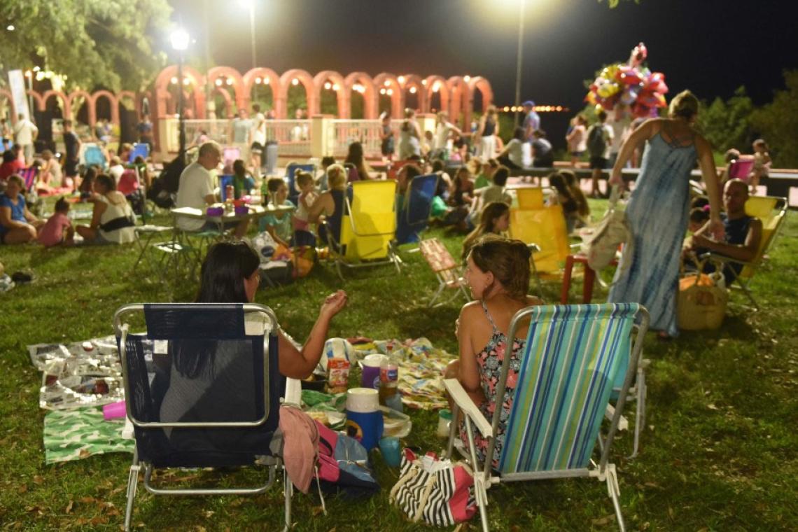 «Veranito en tu plaza»: una propuesta para disfrutar los espacios públicos barriales