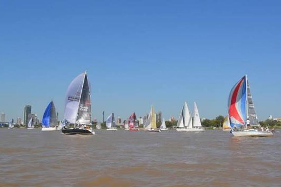 “Brujas” y “Sottovoce” se quedaron con la regata Rosario – Arroyo Seco