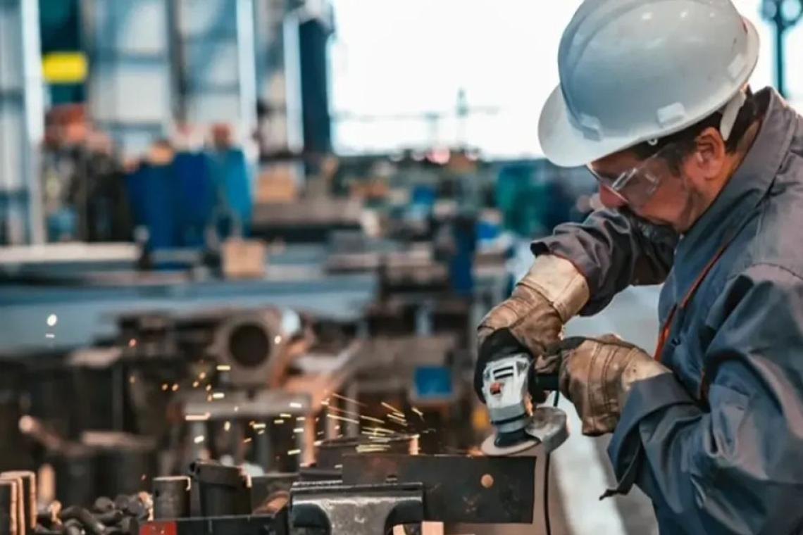 Santa Fe baja impuestos y apuesta al empleo