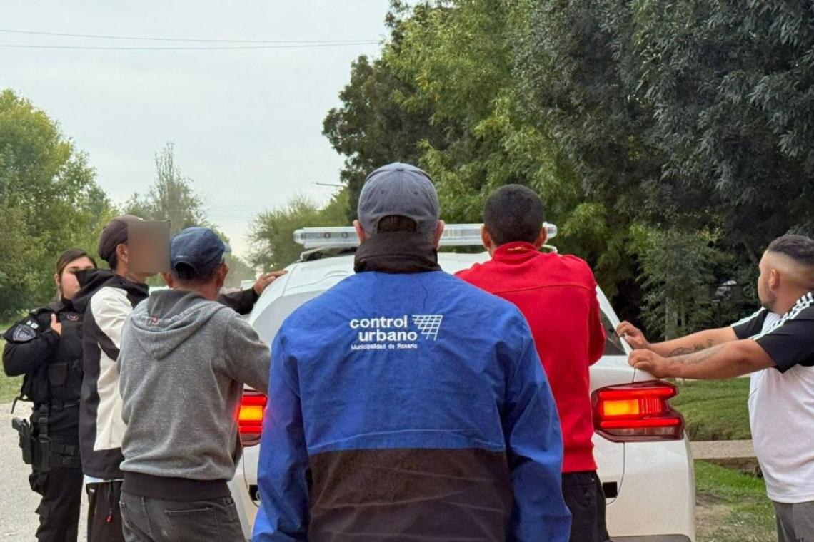 Detuvieron a 18 cuidacoches en operativos por eventos masivos en Rosario