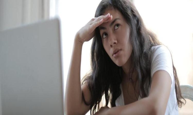 Alarma laboral: el 83% de los jóvenes trabaja en “piloto automático” y cae la motivación