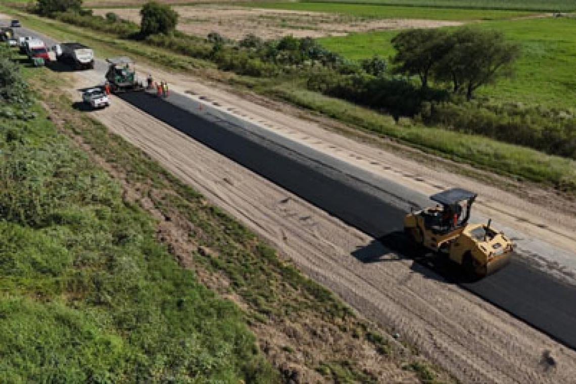 El Gobierno de la provincia de Santa Fe avanza con un amplio plan de reparación y mantenimiento de la red vial