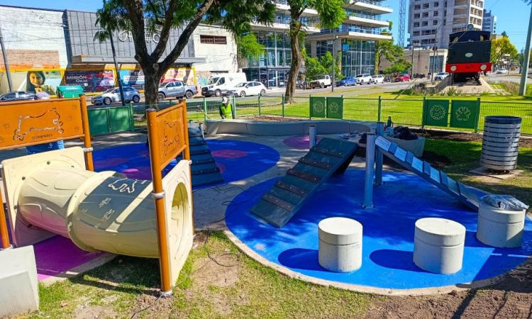 Rosario inaugura su primera plaza exclusiva para perros en Pichincha
